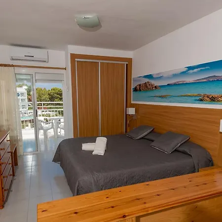 Flats Friends Es Puet Blanc Apartment
